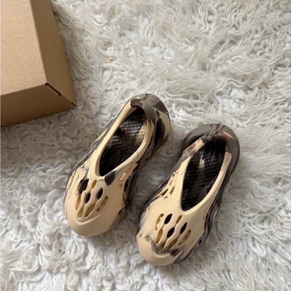 Yeezy foam runners - Picture 4 of 8